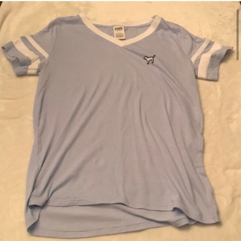 VS PINK light blue T-shirt!
